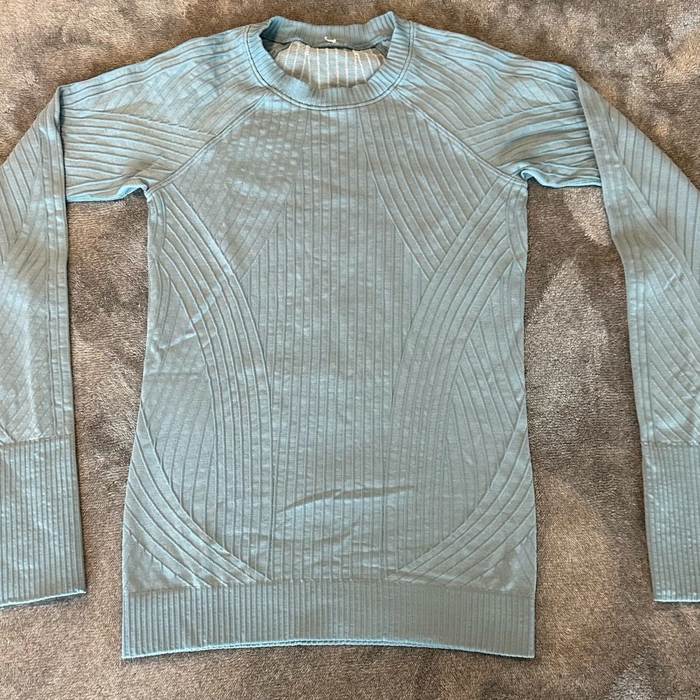 Lululemon Rest Less Pullover Size 2 - Picture 2 of 5